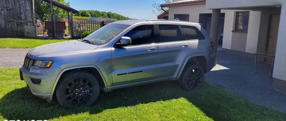 Jeep Grand Cherokee cena 85000 przebieg: 76000, rok produkcji 2021 z Kielce małe 37